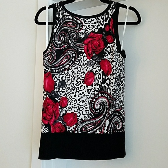Gorgeous White House Black Market Sweater Tank - Picture 2 of 3